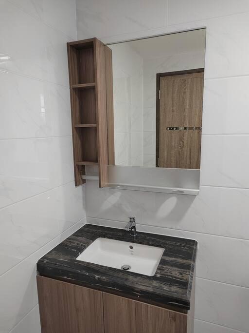 Central Park Homestay Johor Bahru Exterior photo
